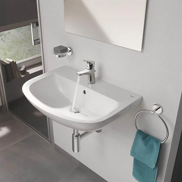 Grohe Bau Ceramic 550mm 1TH Wall Hung Basin - Image 3